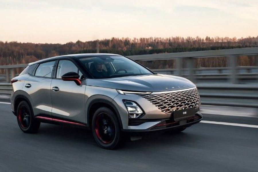 Hệ thống hỗ trợ lái xe an toàn nâng cao với 16 tính năng ADAS