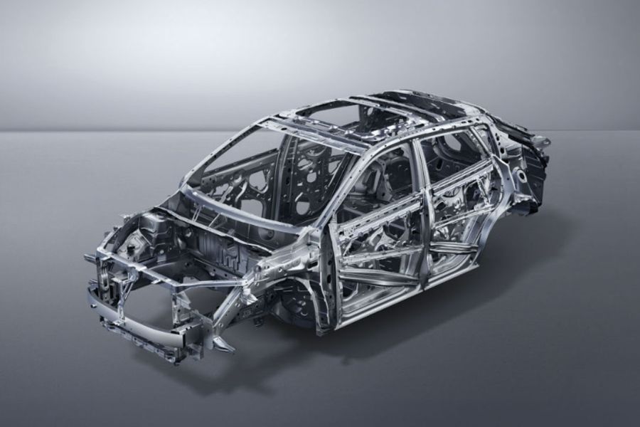 Thân xe bằng thép cường lực lên tới 78% được thiết kế để chịu được áp suất lên tới 800Mpa